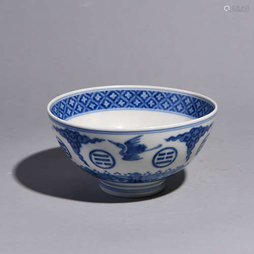 A BLUE FLOWER CRANE PATTERNEDC BOWL