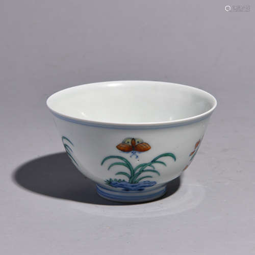 A COLOREDC FLOWER BOWL