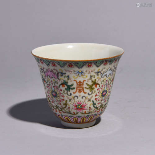 THE POWDCER COLOREDC FLOWER CUP