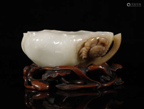 Qing Dynasty - Hetian Jade Brushwash
