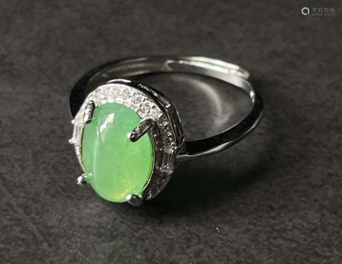 綠翡戒指
