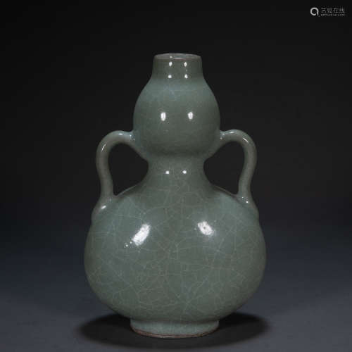 OFFICIAL WARE GOURD BOTTLE, QING DYNASTY, CHINA