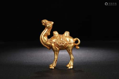旧藏铜鎏金骆驼摆件