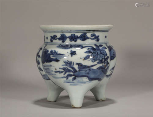 Blue and White Three-legged Porcelain Stove