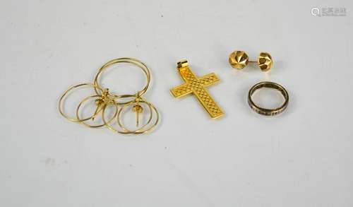 An 18ct gold cruciform pendant, 4g, together with a pair of ...