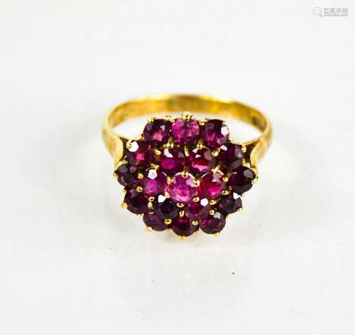 A 9ct gold and pink sapphire cluster ring, size P, 3.74toz.