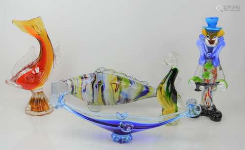 A group of Murano glass to include clown and fish