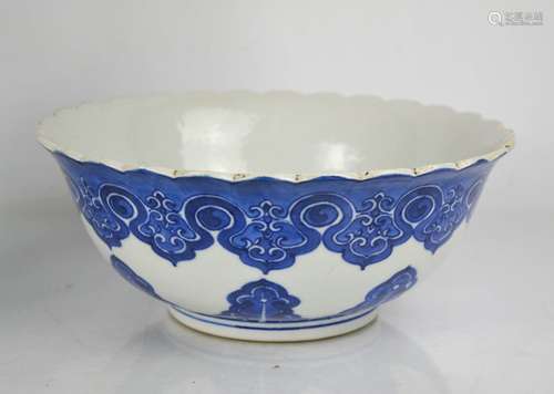 A late 19th / early 20th century Chinese blue and white bowl...