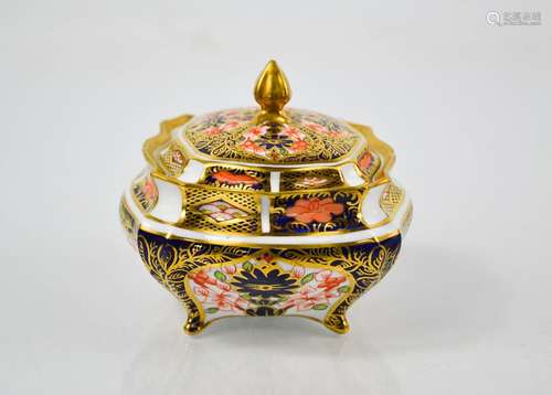 A Royal Crown Derby Old Imari pattern 2451 pattern box and l...