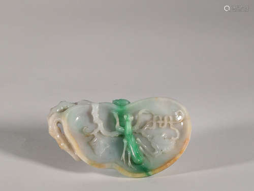 Jadeite Dragonfly Pen Licking