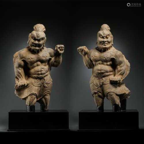 A PAIR OF STANDING STRONG MAN FIGURE, TANG DYNASTY, CHINA