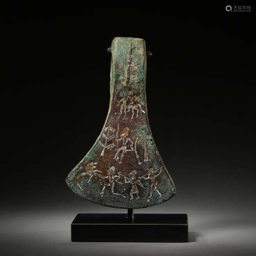 ANCIENT BRONZE ENGRAVER COPPER AXE (YEAR UNKNOWN)