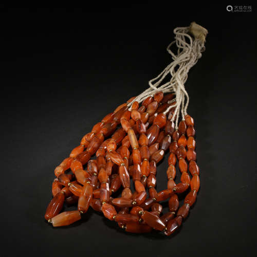 CHINESE TANG DYNASTY AGATE BEADS