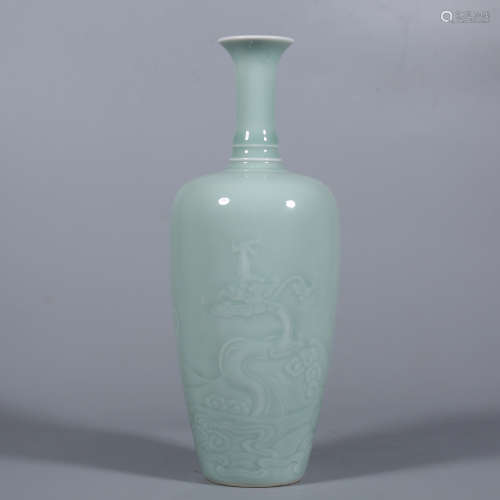 Qing-Kangxi Celadon Guanyin Vase