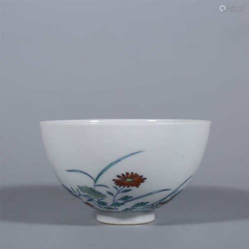 Qing-Yongzheng famille rose small bowl
