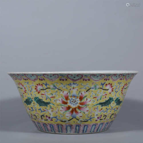 Qing-Qianlong famille rose bowl