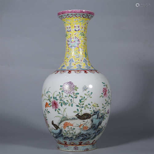 Qing Dynasty-Qianlong famille rose vase