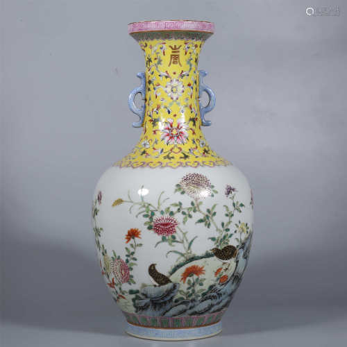 Qing-Qianlong famille rose double ear vase