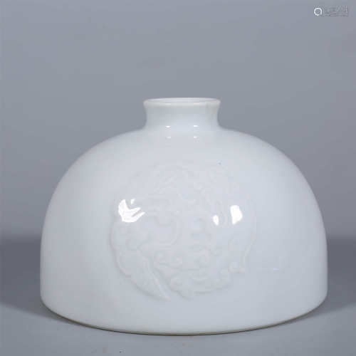 Qing-Kangxi White Glazed Small Jar