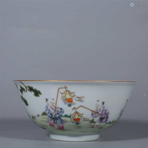 Qing-Guangxu famille rose figure bowl