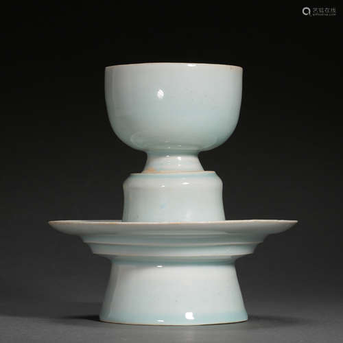 SOUTHERN SONG DYNASTY, CHINESE HUTIAN WARE CELADON CUP AND S...