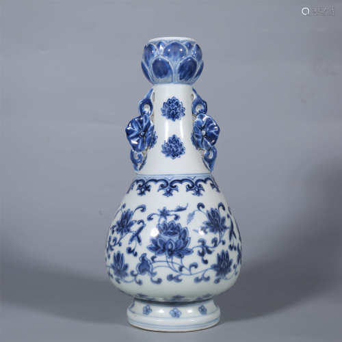 Ming Dynasty-Blue and white vase with wrapped branches