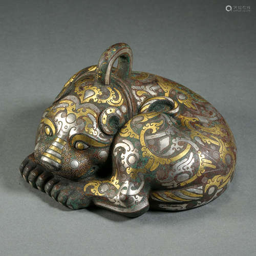 BRONZE BEAST INLAID WITH GOLD AND SILVER, THE WARRING STATES...