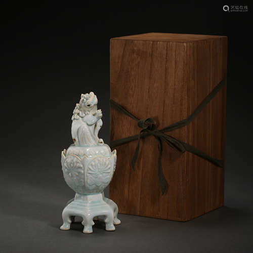 HUTIAN WARE LION SHAPED INCENSE BURNER,  SOUTHERN SONG DYNAS...