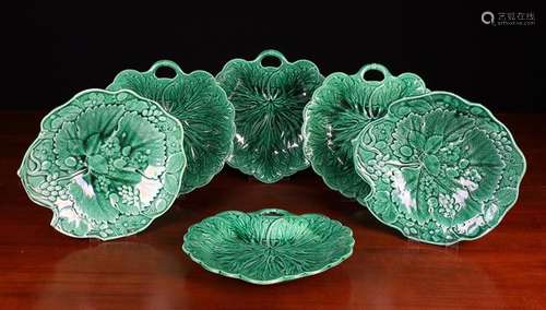 A Set of Four Wedgwood Majolica Green Leaf Plates relief mou...