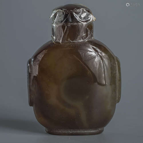 A Carved Agate Snuff Bottle