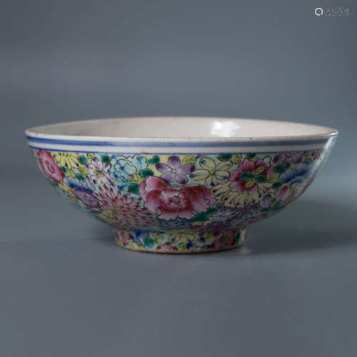 A Famille Rose Floral Porcelain Bowl