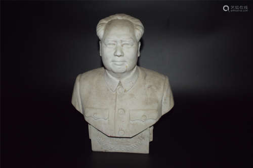 雕塑毛主席坐像一个