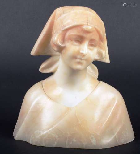 Petit buste en albâtre Art-Déco représentant une jeune fille...
