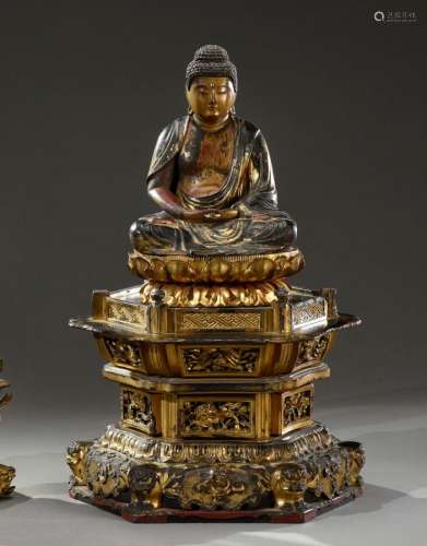 日本-江户时代(1603-1868)黑、金、黃漆及鍍金木佛(Negoro技法)，在一...