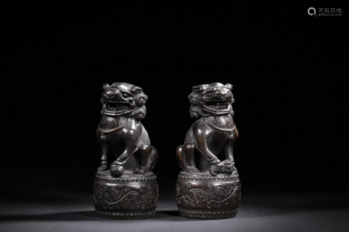 Pairs of Eaglewood Lion Ornaments