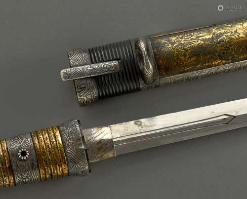 日本--安土桃山时代（1573-1603年异常的探刀，钢制的刀刃上刻有佛剑...