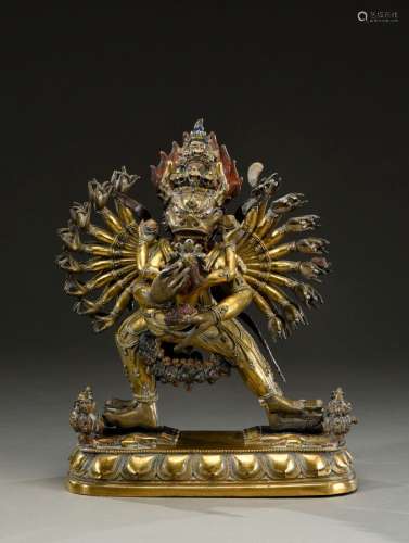 TIBET - 18世纪Yamantaka，青铜镀金，部分涂漆，有三十四只手臂和十...