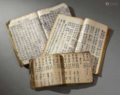 中国 - 18和19世纪两本手抄本，一本是中国诗词，一本是寺庙的金册，...