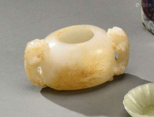 中国-19世纪末長方形白玉小碗，柄為兩條蟠螭形。H.4.5厘米--长8.5厘...