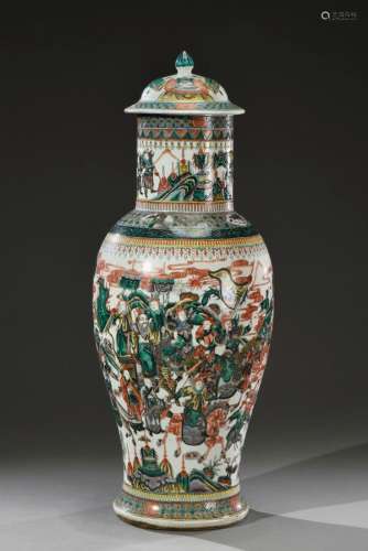 中国, 广州 - 19世纪瓷器高盖仿青花仕女壶高60厘米旧芯片