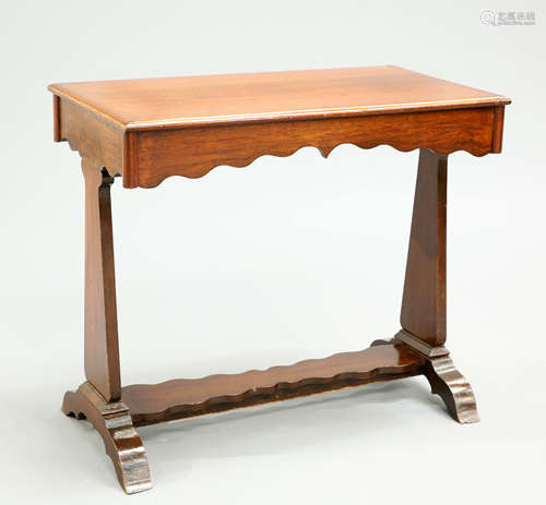 A VICTORIAN MAHOGANY SIDE TABLE