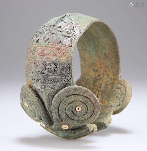 A BRONZE ARMBAND, YUNNAN, DIAN CULTURE, WARRING STATES PERIO...