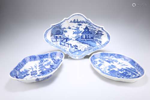 THREE EARLY 19TH CENTURY PEARLWARE DISHES