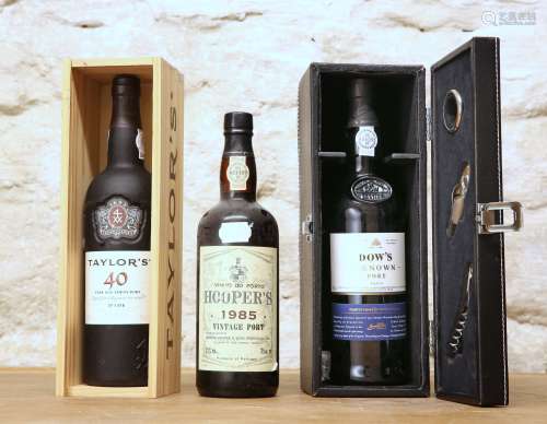 3 BOTTLES MIXED LOT 'RENOWN', 40 yo TAWNY AND 1985 VINTAGE P...