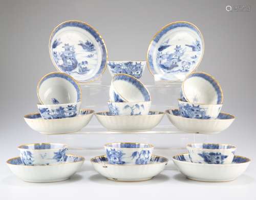 A COLLECTION OF 18TH CENTURY CHINESE EXPORT BLUE AND WHITE T...
