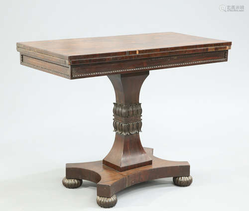 A 19TH CENTURY ROSEWOOD FOLDOVER CARD TABLE BY GILLOW AND CO