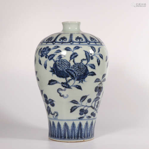 A blue and white 'floral' vase