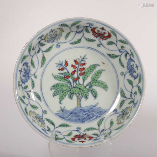 A Wu cai 'floral' dish