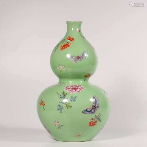 A famille-rose 'floral' gourd-shaped vase