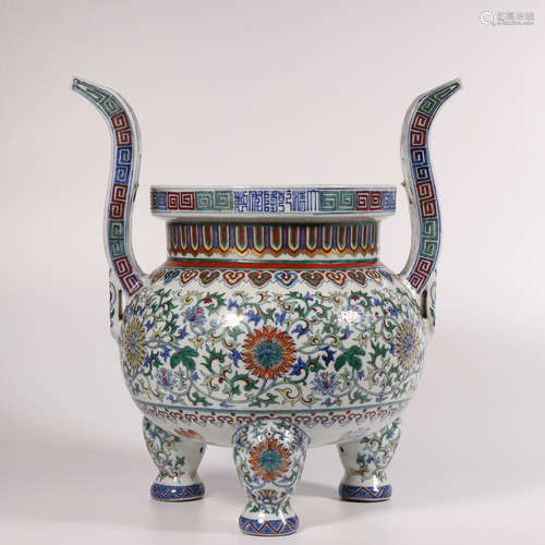 A Wu cai 'floral' censer